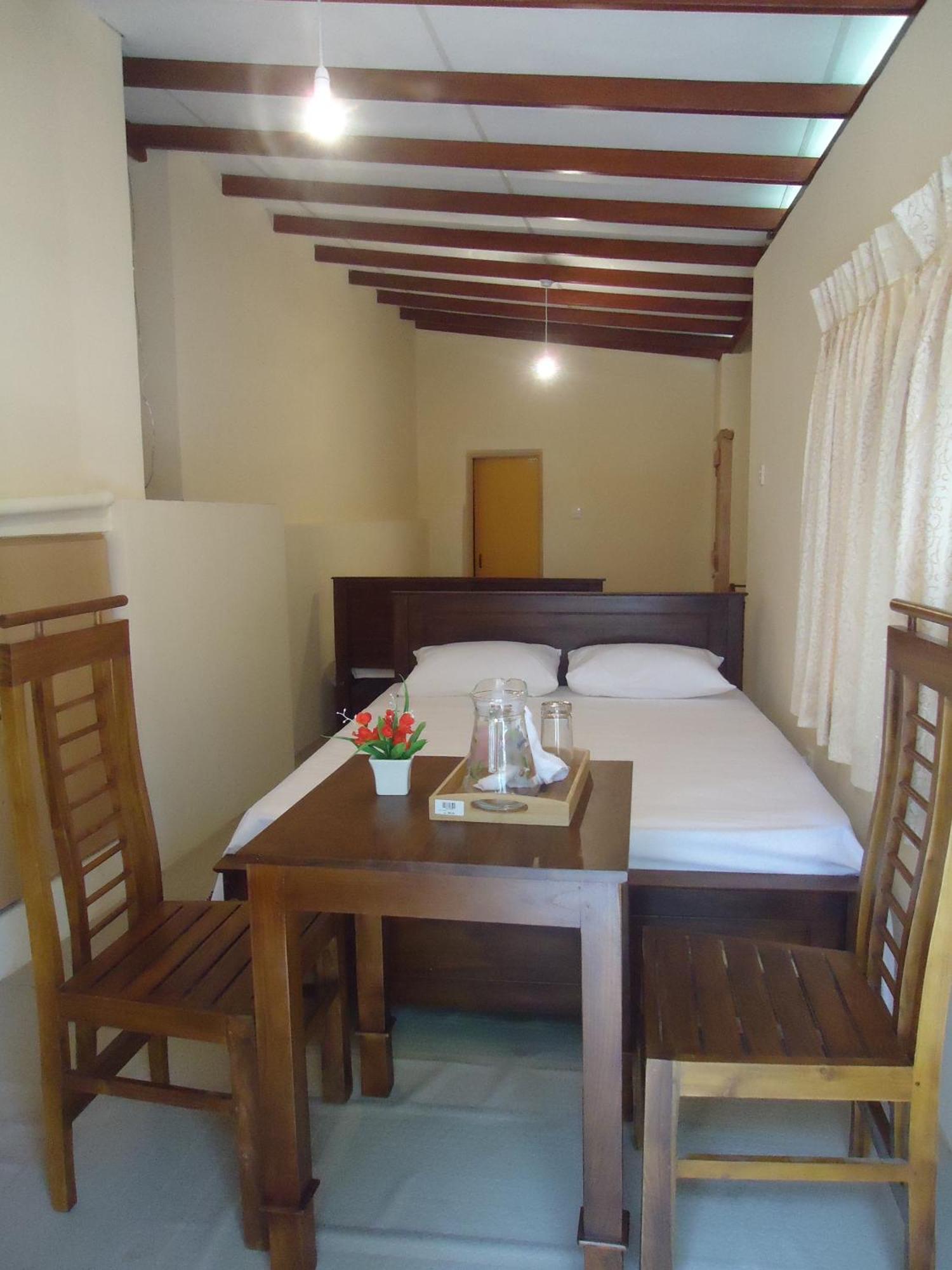 Guest House Kaduwela Ngoại thất bức ảnh