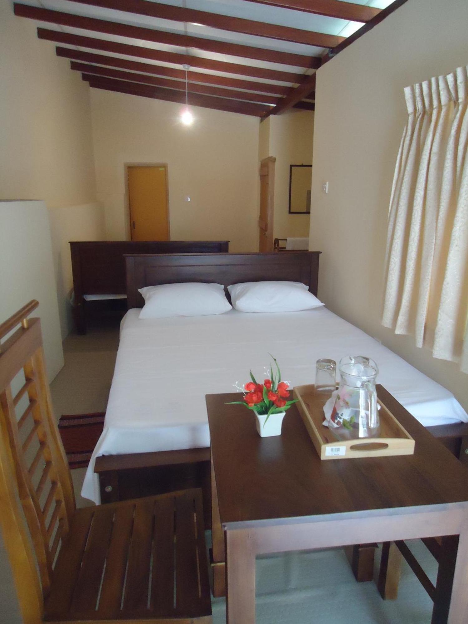 Guest House Kaduwela Ngoại thất bức ảnh